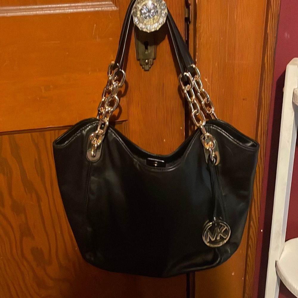 Excellent used condition Michael Kors Lilly black leather shoulder bag